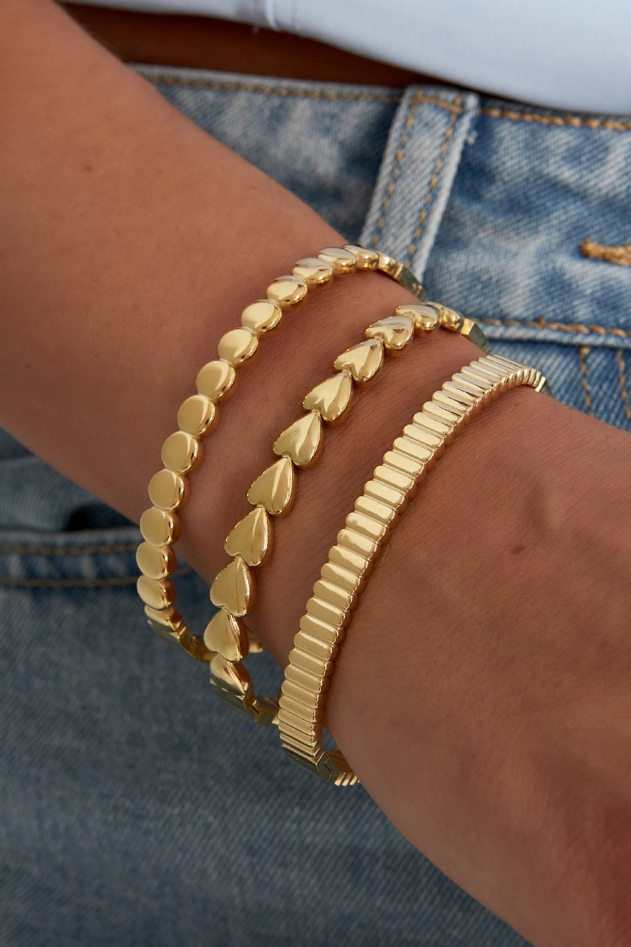 Hearted Bangle Armband