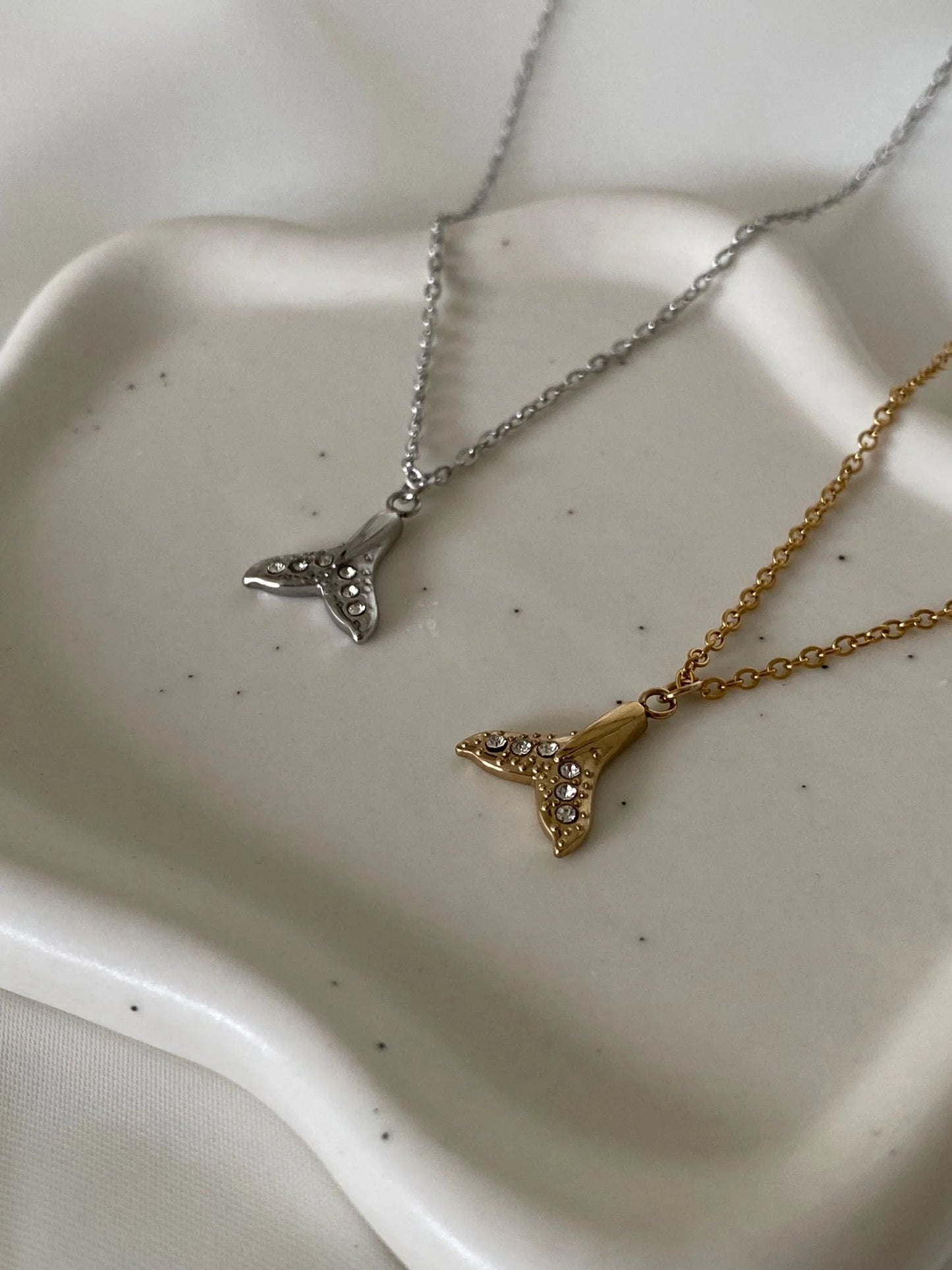 Shiny Whale Ketting
